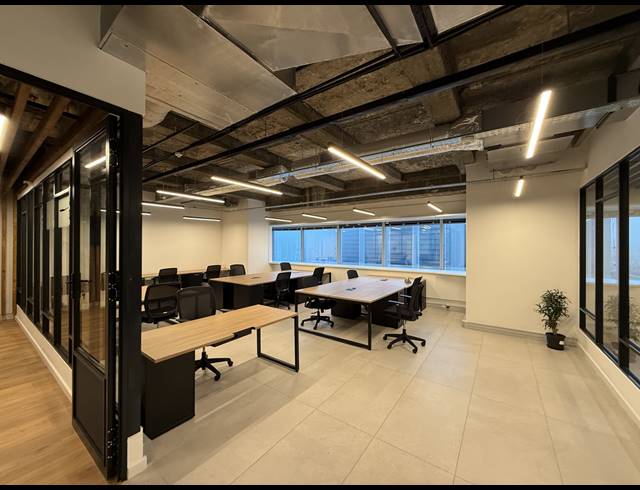 197M² OFFICE TO LET IN FORESHORE